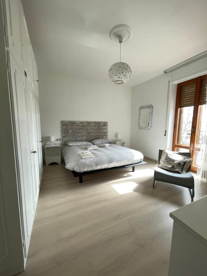 La Signora Dei Fiori Apartment Gubbio Luaran gambar