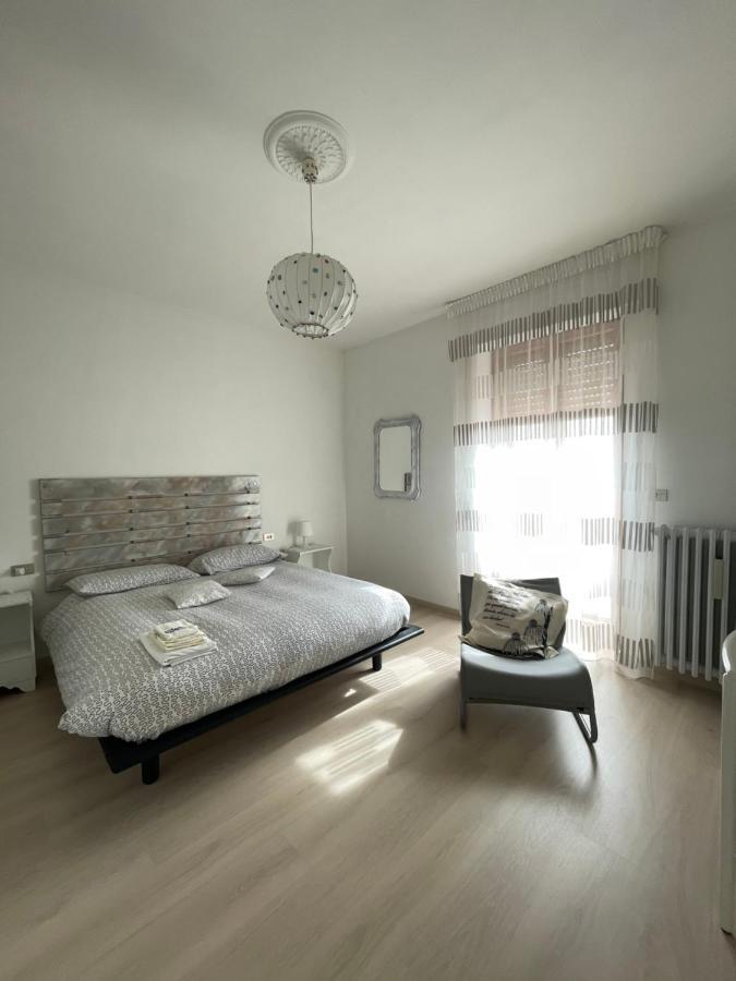 La Signora Dei Fiori Apartment Gubbio Luaran gambar