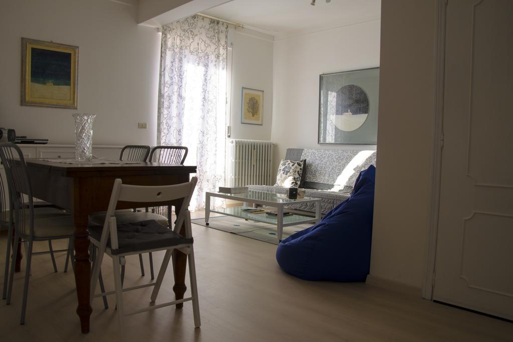 La Signora Dei Fiori Apartment Gubbio Luaran gambar